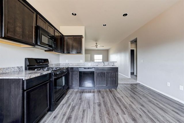 11713 NW 135th Terrace, Piedmont, OK 73078