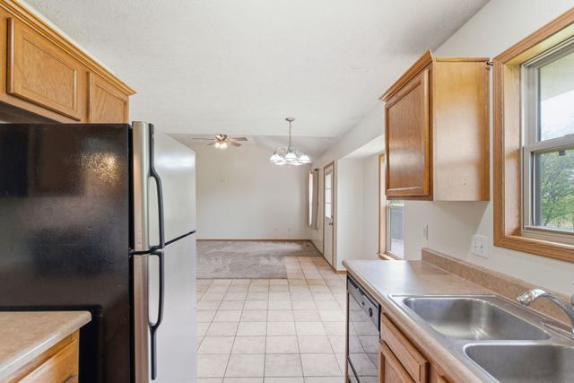 4432 W Huckleberry Street, Springfield, MO 65802