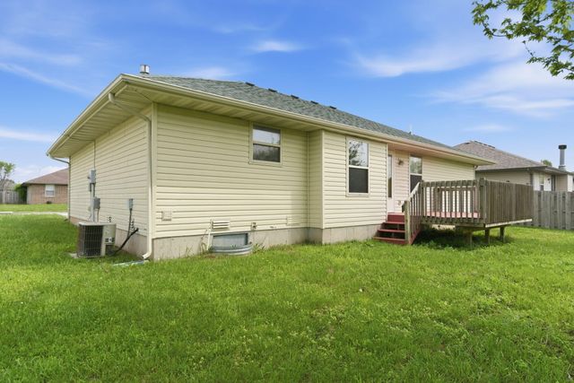 4432 W Huckleberry Street, Springfield, MO 65802