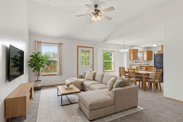 4432 W Huckleberry Street, Springfield, MO 65802