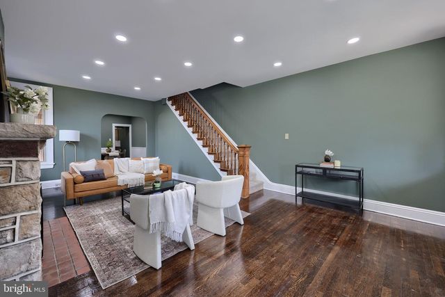 245 N 4TH ST, Columbia, PA 17512