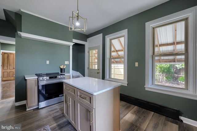 245 N 4TH ST, Columbia, PA 17512