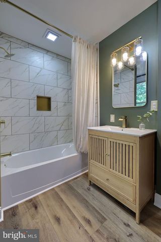 245 N 4TH ST, Columbia, PA 17512