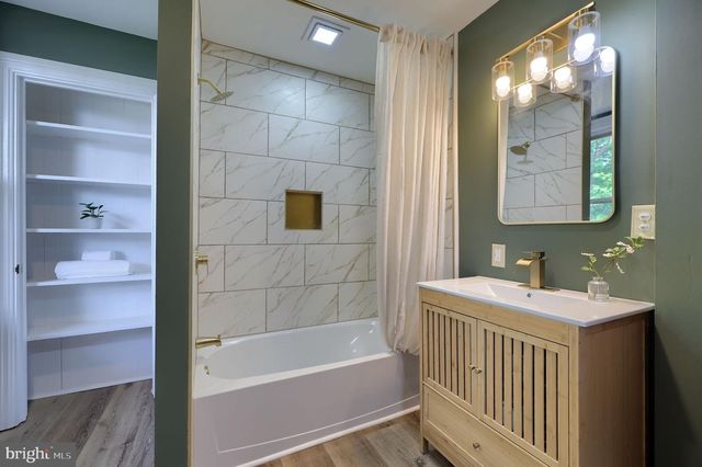 245 N 4TH ST, Columbia, PA 17512