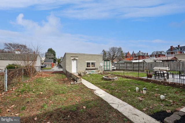 245 N 4TH ST, Columbia, PA 17512