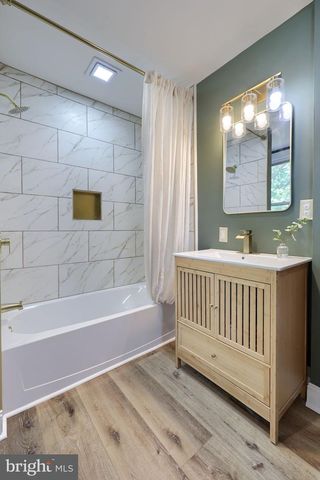 245 N 4TH ST, Columbia, PA 17512