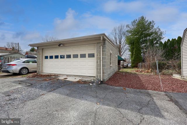 245 N 4TH ST, Columbia, PA 17512