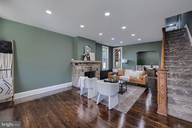 245 N 4TH ST, Columbia, PA 17512