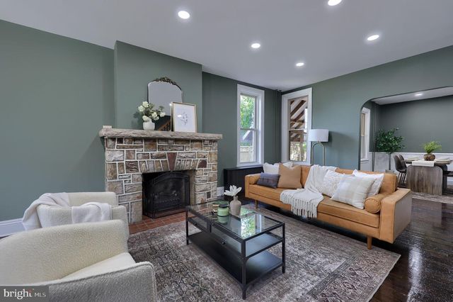 245 N 4TH ST, Columbia, PA 17512