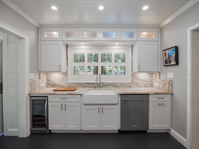 420 DRUID ROAD W, Clearwater, FL 33756