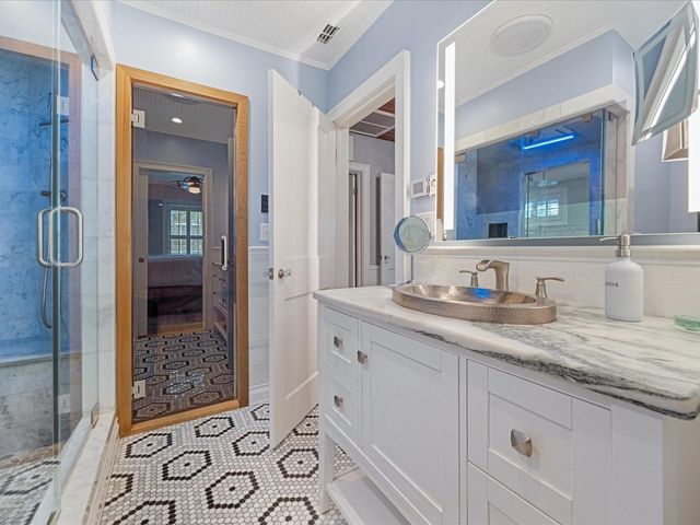420 DRUID ROAD W, Clearwater, FL 33756