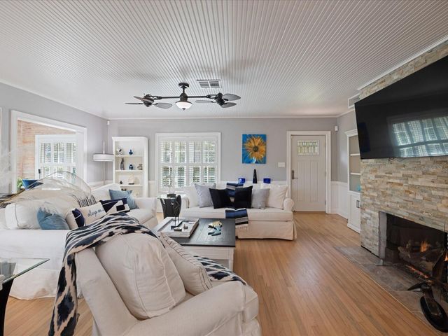 420 DRUID ROAD W, Clearwater, FL 33756