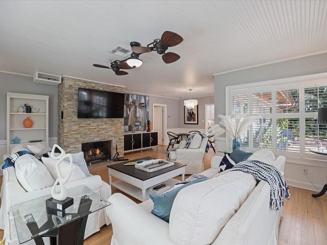 420 DRUID ROAD W, Clearwater, FL 33756