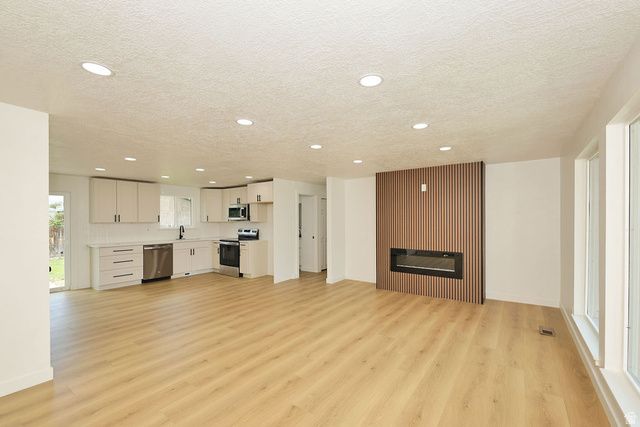 3828 S 7160 W, West Valley City, UT 84128