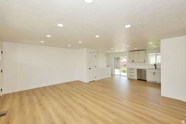 3828 S 7160 W, West Valley City, UT 84128