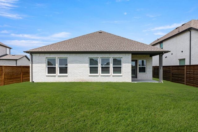2004 Blossom Trail, Mesquite, TX 75181