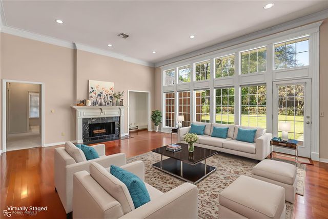 210 Ockley Drive, Shreveport, LA 71105