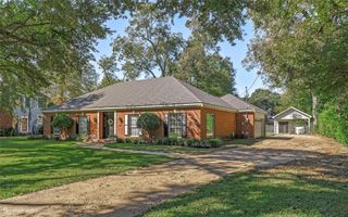 210 Ockley Drive, Shreveport, LA 71105