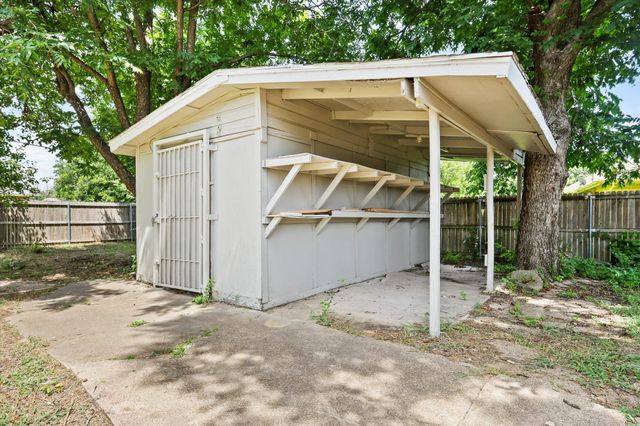 5629 Maceo Lane, Fort Worth, TX 76112