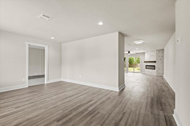 5629 Maceo Lane, Fort Worth, TX 76112