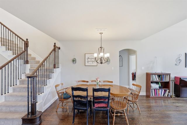212 Lillian Lane, Waxahachie, TX 75165