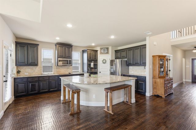 212 Lillian Lane, Waxahachie, TX 75165