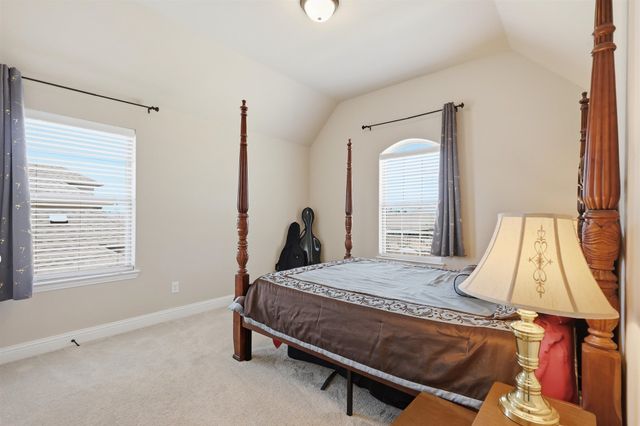 212 Lillian Lane, Waxahachie, TX 75165