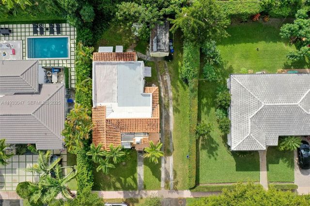 222 Romano Ave, Coral Gables, FL 33134