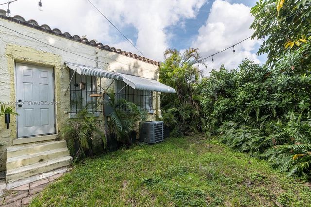 222 Romano Ave, Coral Gables, FL 33134