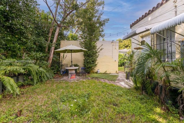 222 Romano Ave, Coral Gables, FL 33134