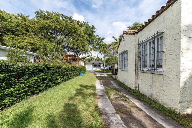 222 Romano Ave, Coral Gables, FL 33134