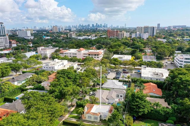 222 Romano Ave, Coral Gables, FL 33134