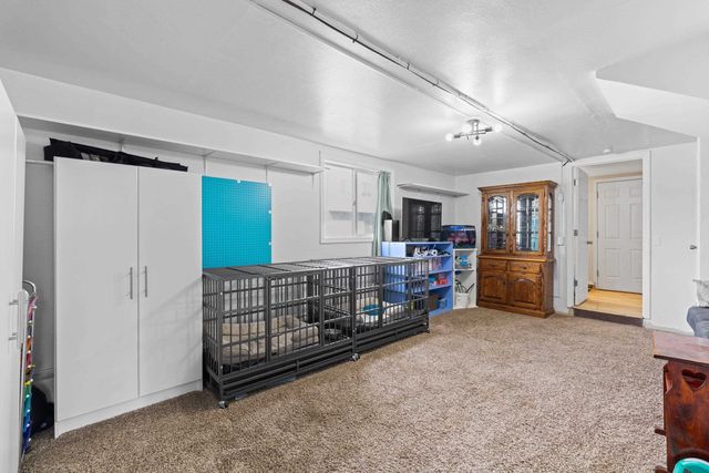 8719 E Valleyway Ave, Spokane, WA 99212