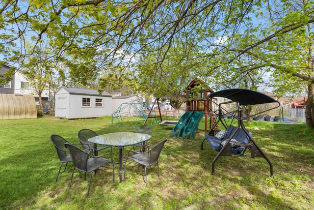 8719 E Valleyway Ave, Spokane, WA 99212