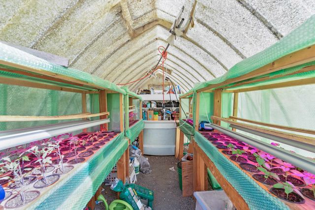 8719 E Valleyway Ave, Spokane, WA 99212