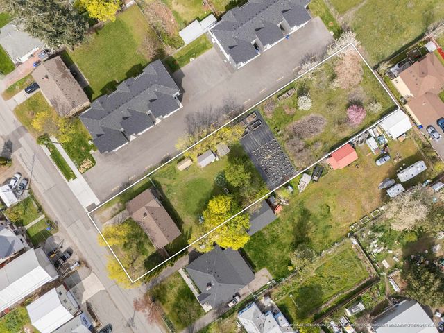 8719 E Valleyway Ave, Spokane, WA 99212