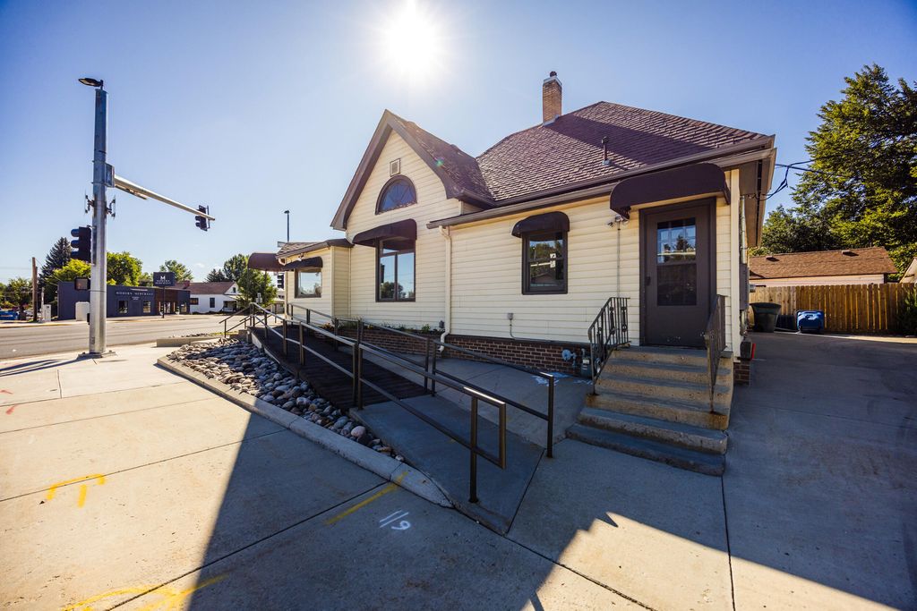 400 Coffeen Avenue, Sheridan, WY 82801 photo 2