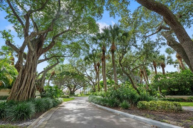 21 Grand Bay Circle, Juno Beach, FL 33408