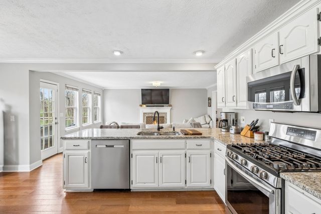 121 Bentree Dr, Hendersonville, TN 37075