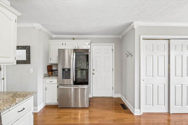 121 Bentree Dr, Hendersonville, TN 37075