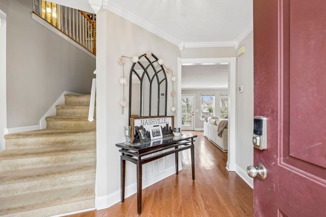 121 Bentree Dr, Hendersonville, TN 37075