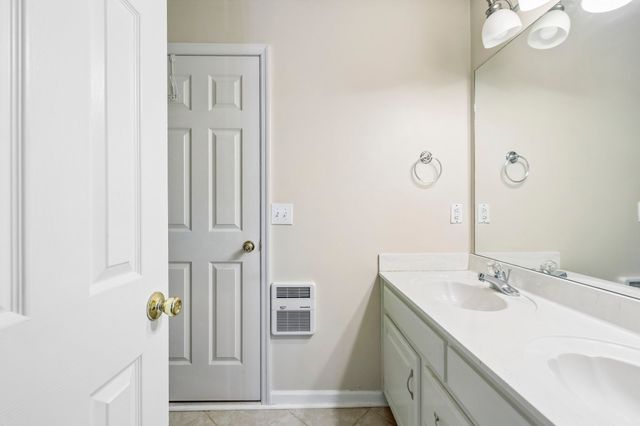 121 Bentree Dr, Hendersonville, TN 37075