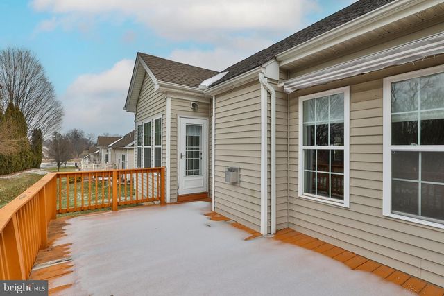 1384 HENNABERRY LN, Easton, PA 18040