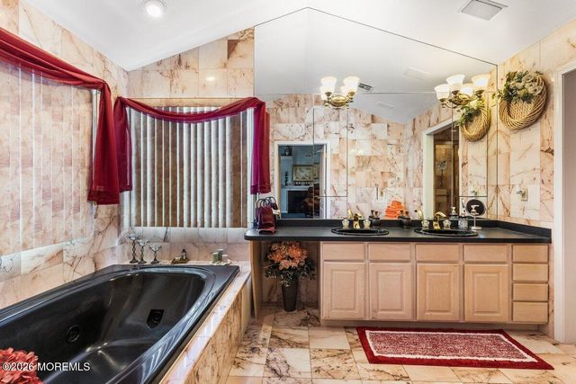 376 Morristown Road, Matawan, NJ 07747