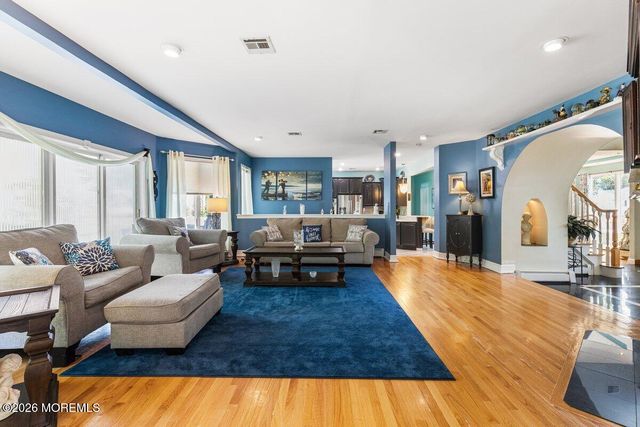 376 Morristown Road, Matawan, NJ 07747