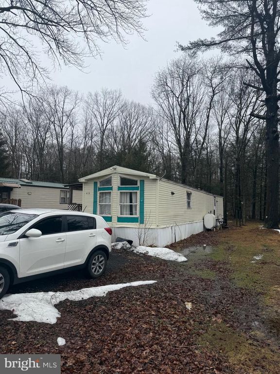 Image 1 of property listing at 42 HESS LN, White Haven, PA 18661