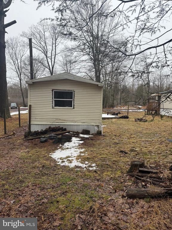 Image 14 of property listing at 42 HESS LN, White Haven, PA 18661