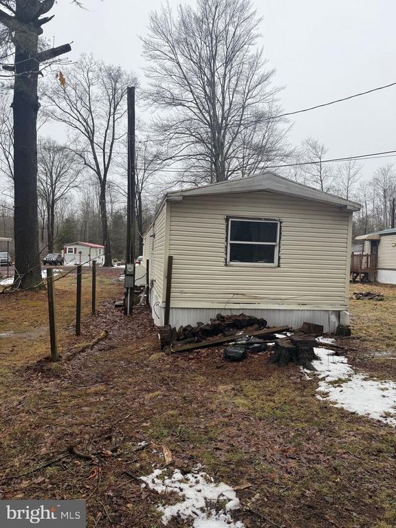 Image 15 of property listing at 42 HESS LN, White Haven, PA 18661