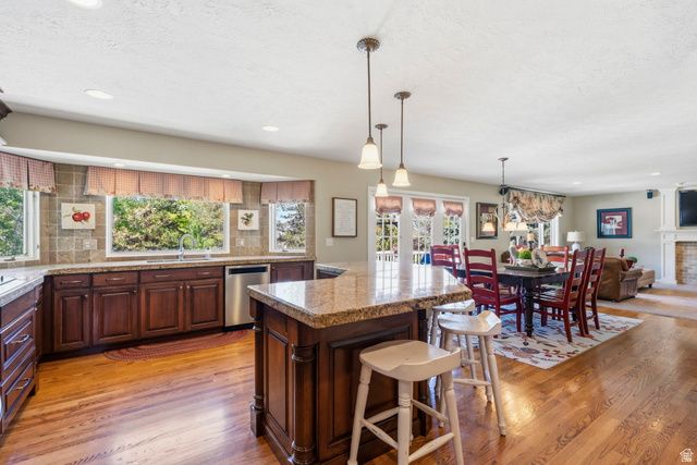 2114 W SURREY CIR, Taylorsville, UT 84129