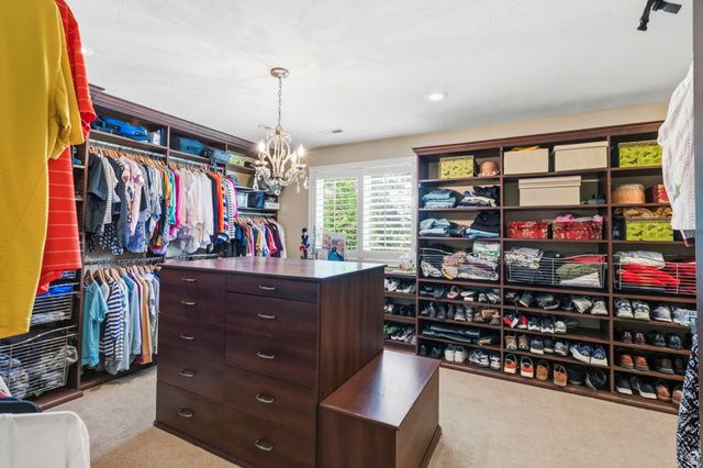 2114 W SURREY CIR, Taylorsville, UT 84129